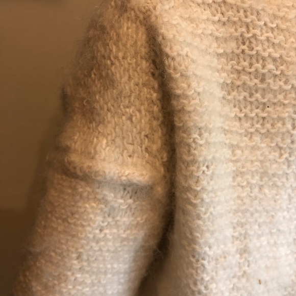Free Peoplw cream Alpaca sweater NWOT - Picture 5 of 8